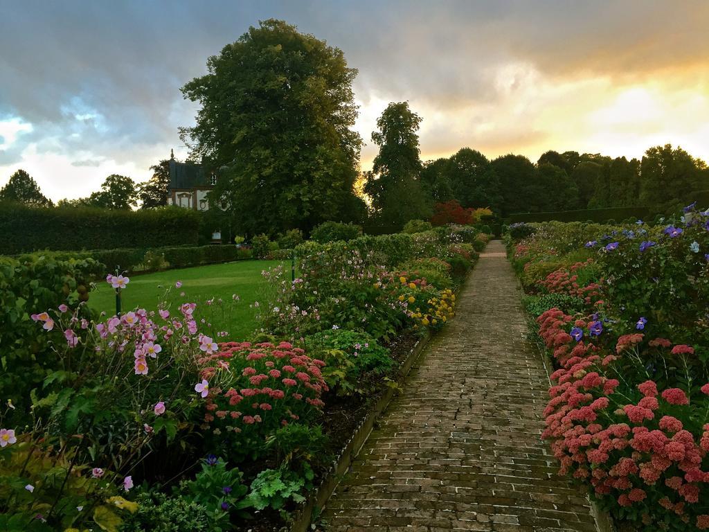 Chateau De Bouelles Bed & Breakfast Neufchatel-en-Bray Exterior photo