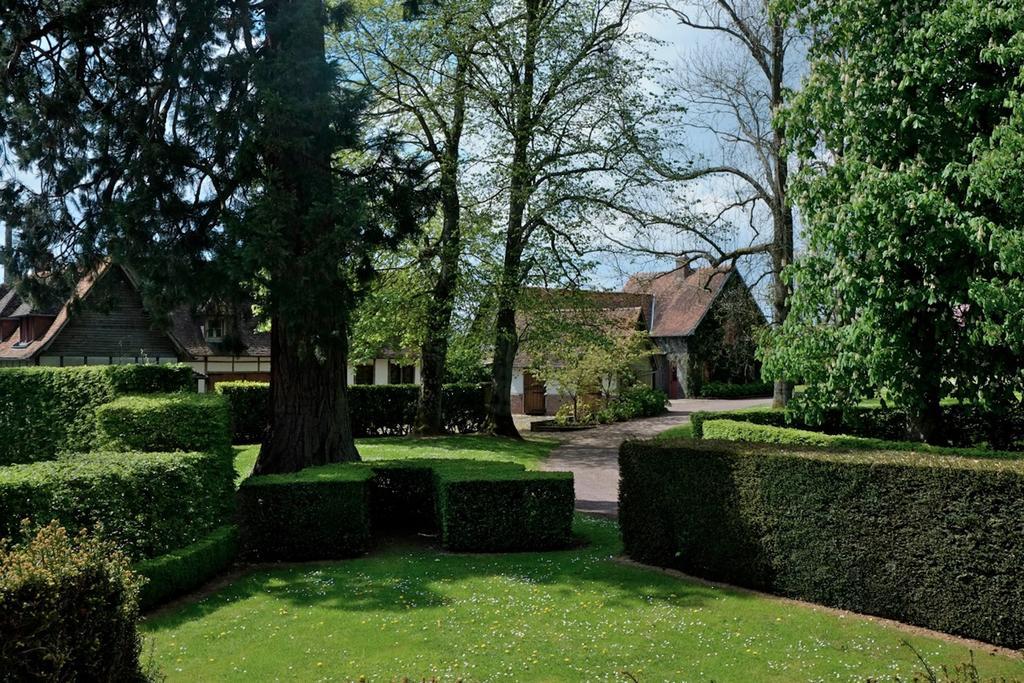 Chateau De Bouelles Bed & Breakfast Neufchatel-en-Bray Exterior photo